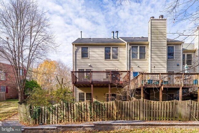 Building Photo - 12165 Abbey Glen Ct