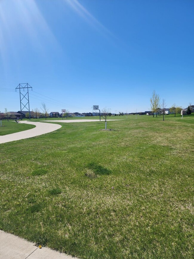 Building Photo - Valley View Townhomes