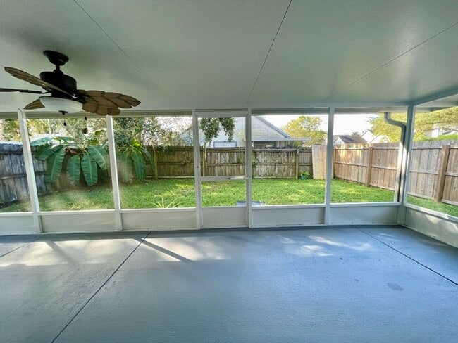 Building Photo - NICE 3/2.5 OVIEDO TWO-STORY HOME OFF DEAN ROAD