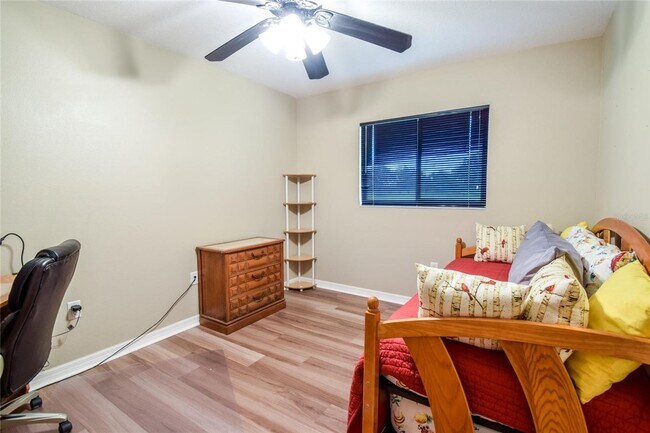 Building Photo - farm home