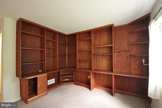 Building Photo - 4629 Hillbrook Dr