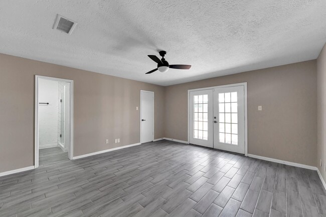 Building Photo - 27013 S Pyeatt Ln