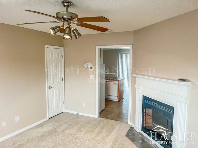 Building Photo - 3813 E Vancroft Cir