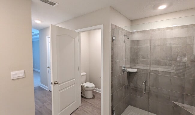 Building Photo - 126 Zancara St