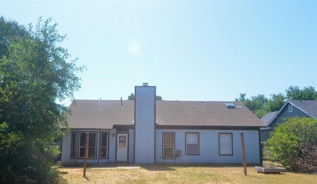 Building Photo - 16402 Malden Dr