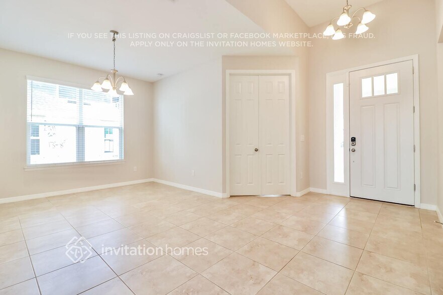 Building Photo - 34196 Astoria Cir