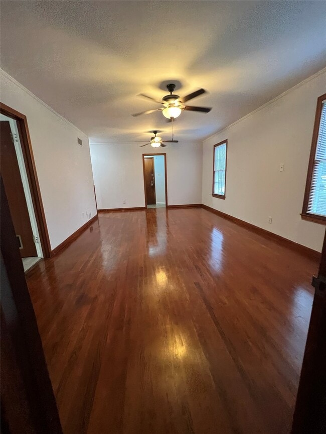 Building Photo - 4711 Avenue R 1/2 Ave