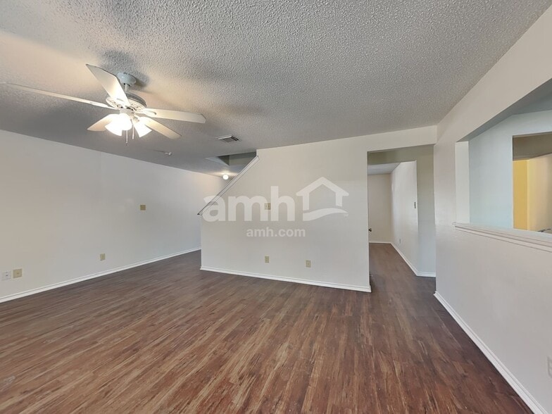 Building Photo - 8334 Tavern Pt