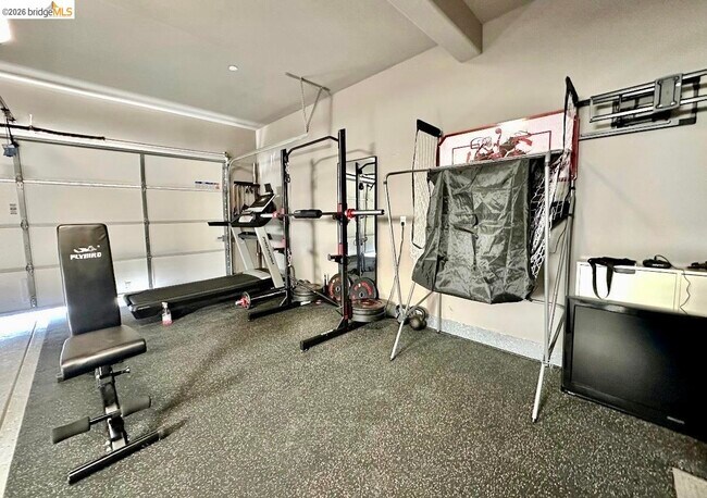 Building Photo - 183 Goose Creek Ave