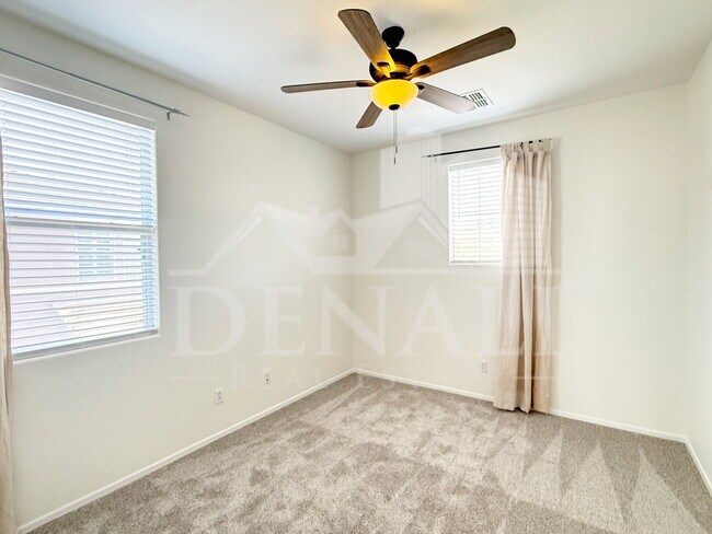 Building Photo - 1275 E Marcella Ln