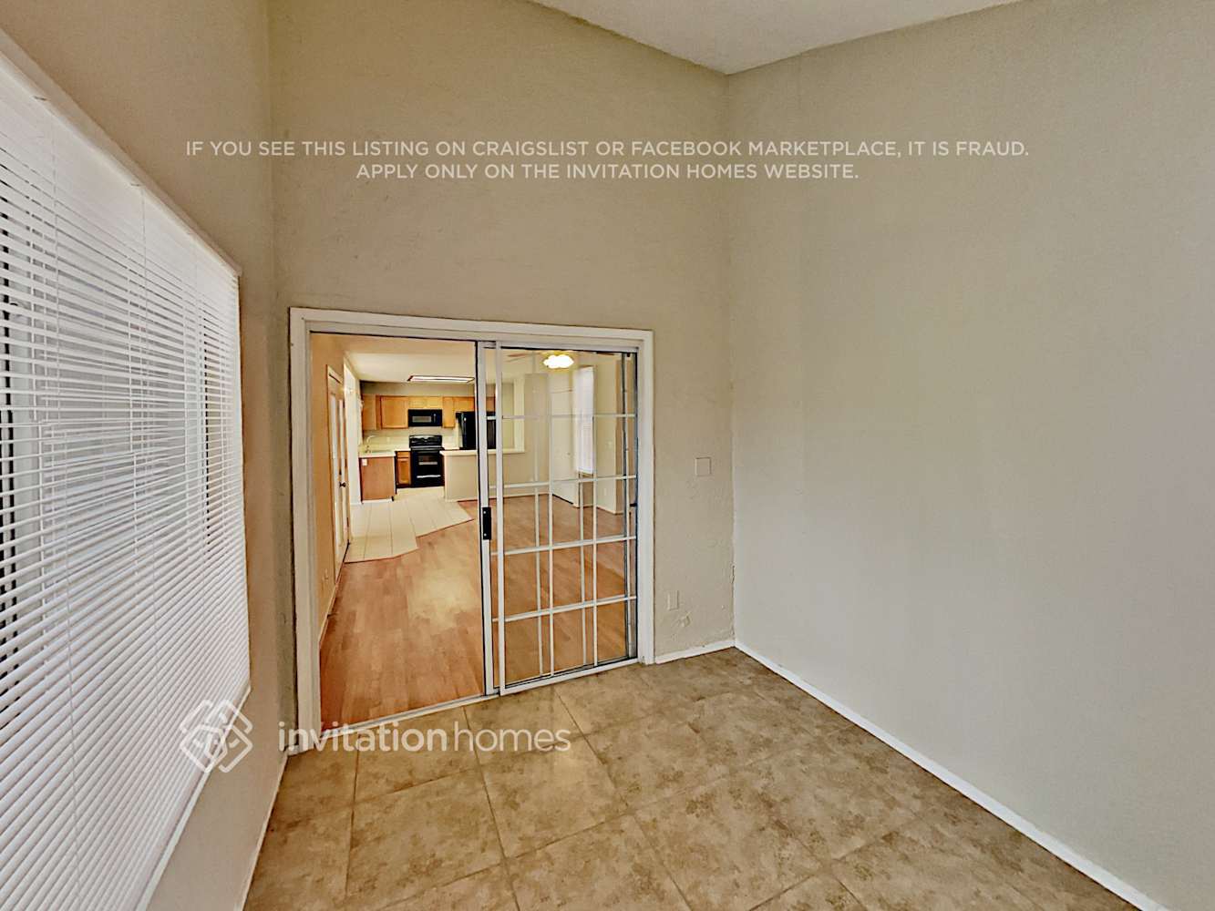 Building Photo - 1022 S Surfside Dr