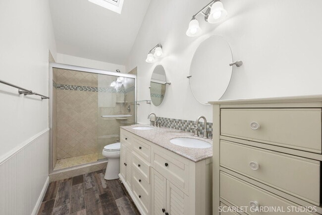 Building Photo - 1N106 Papworth St