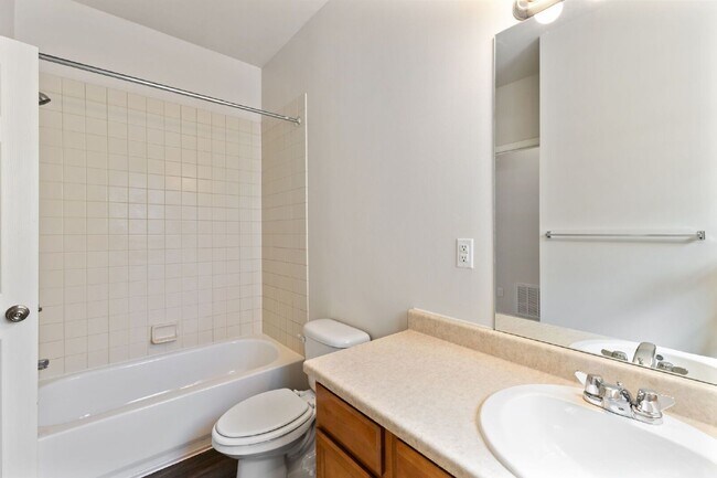 Building Photo - 1704 W Cucharras St