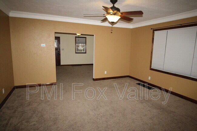 Building Photo - 826 Tayco St