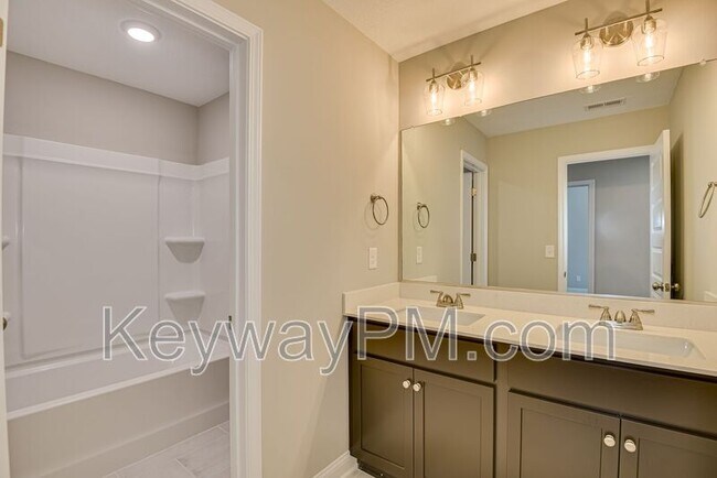 Building Photo - 8047 Kinsale Ave SE