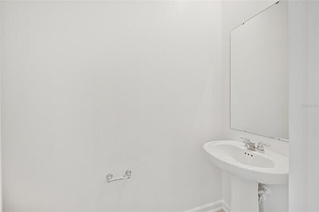 Building Photo - 2831 Maloof Dr