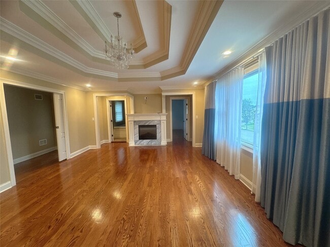Building Photo - 11 Sagamore Way S