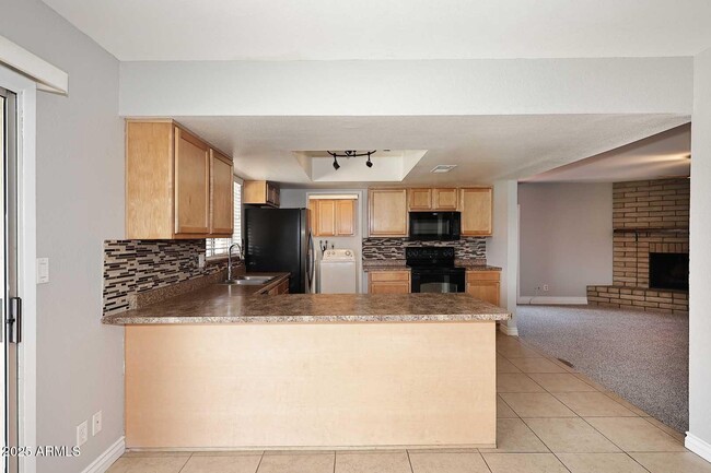 Building Photo - 617 E Calle Bolo Ln