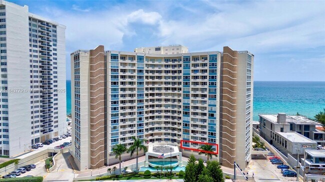 Building Photo - 3180 S Ocean Dr