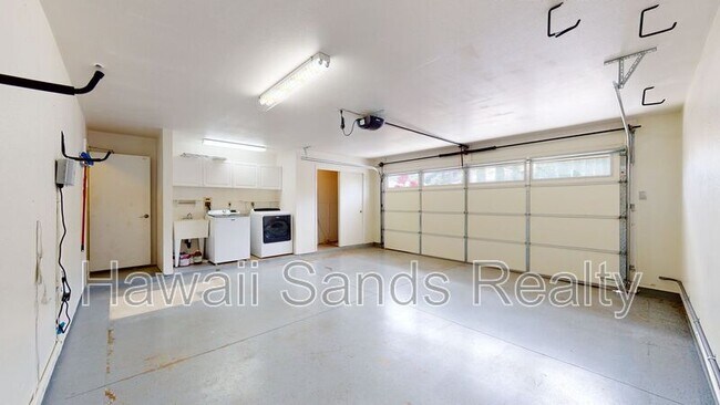 Building Photo - 92-331-331 Hookili Pl