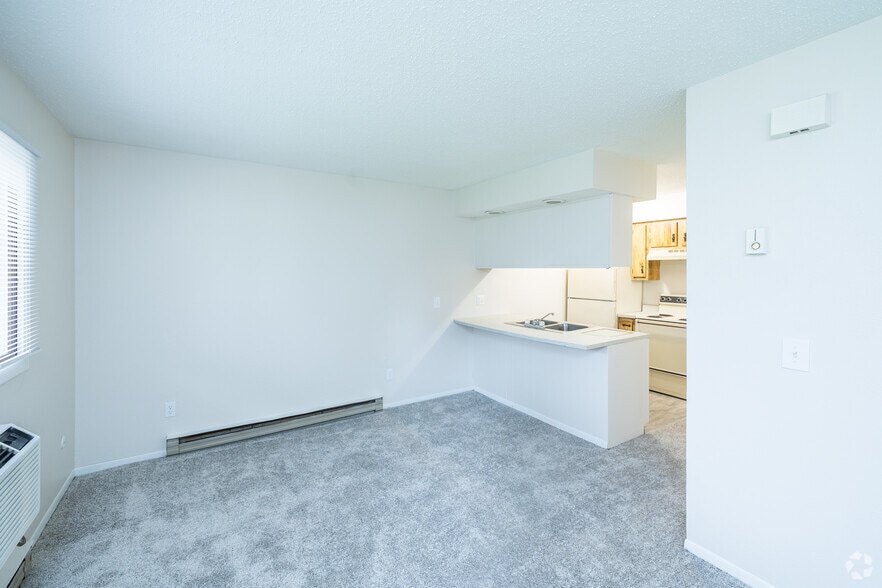 1BR, 1BA - 436SF - Living Room - Park Terrace Apartments