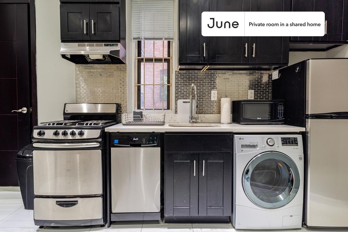 Building Photo - Room in Shared 4 bed/1.5 bath home in Upper West Side