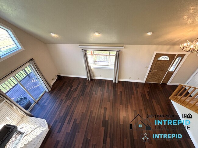 Building Photo - 116 Buckaroo Cir