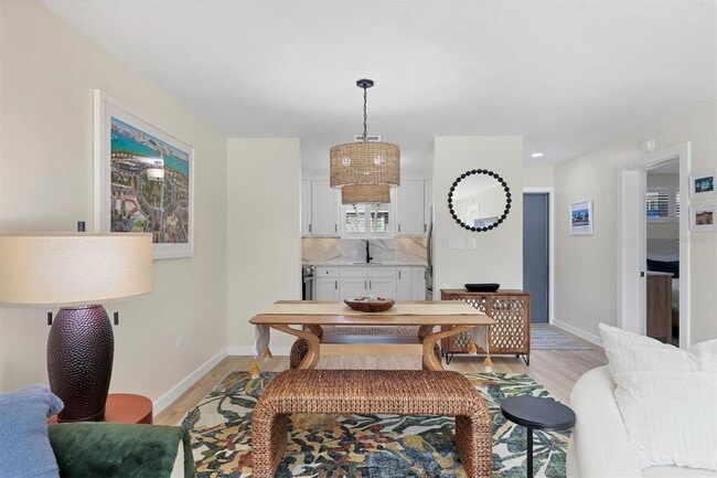 Building Photo - 500 S Washington Dr