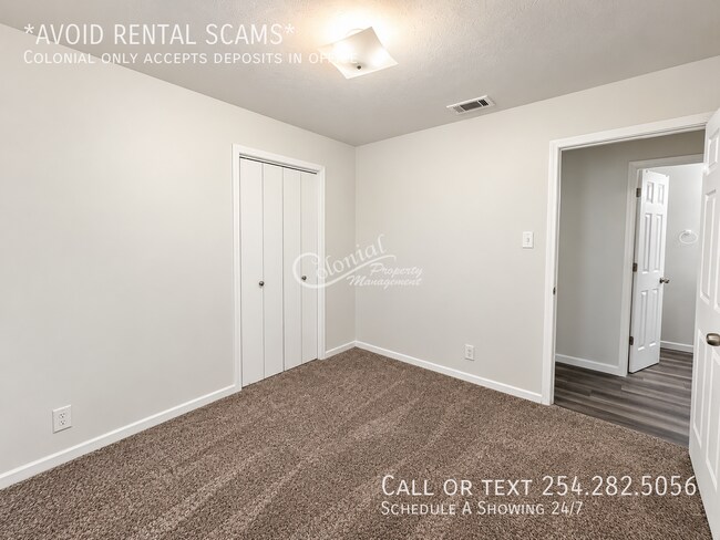Building Photo - 3306 Shady Hill Dr