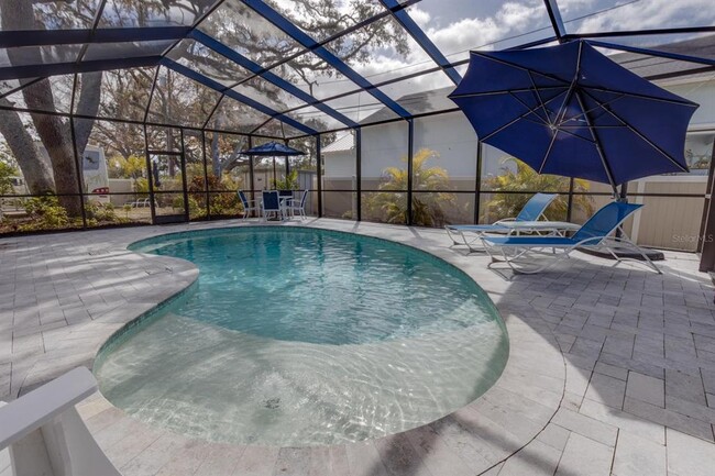 Building Photo - 511 Crystal Beach Ave