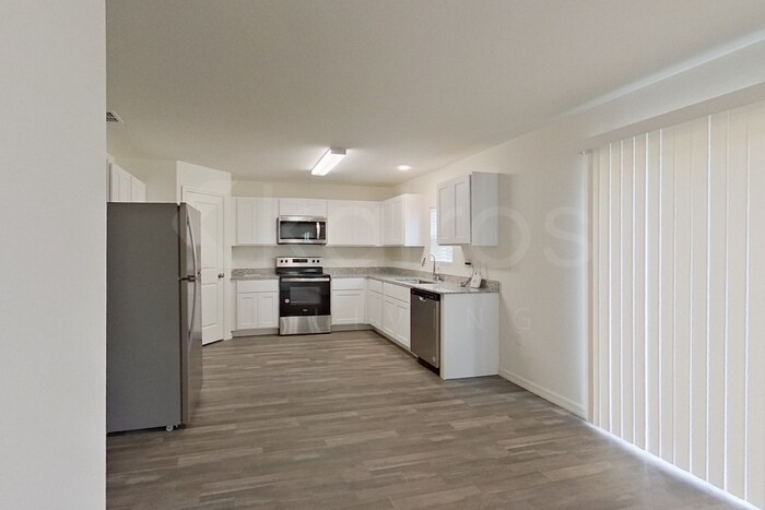 Building Photo - 18268 Wintergarden Ave