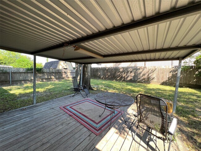 Building Photo - 6010 Hoover St