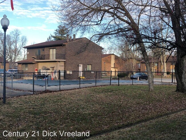 Building Photo - 2 br, 1 bath House - 7084 Wildwood Circle #83