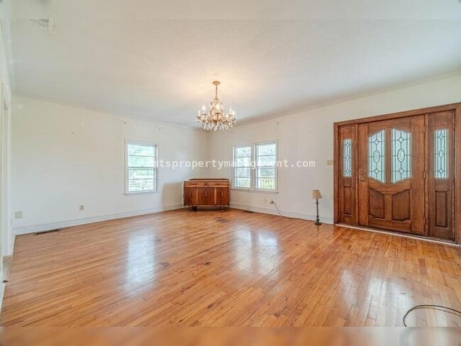 Building Photo - 7680 Jefferson River Rd