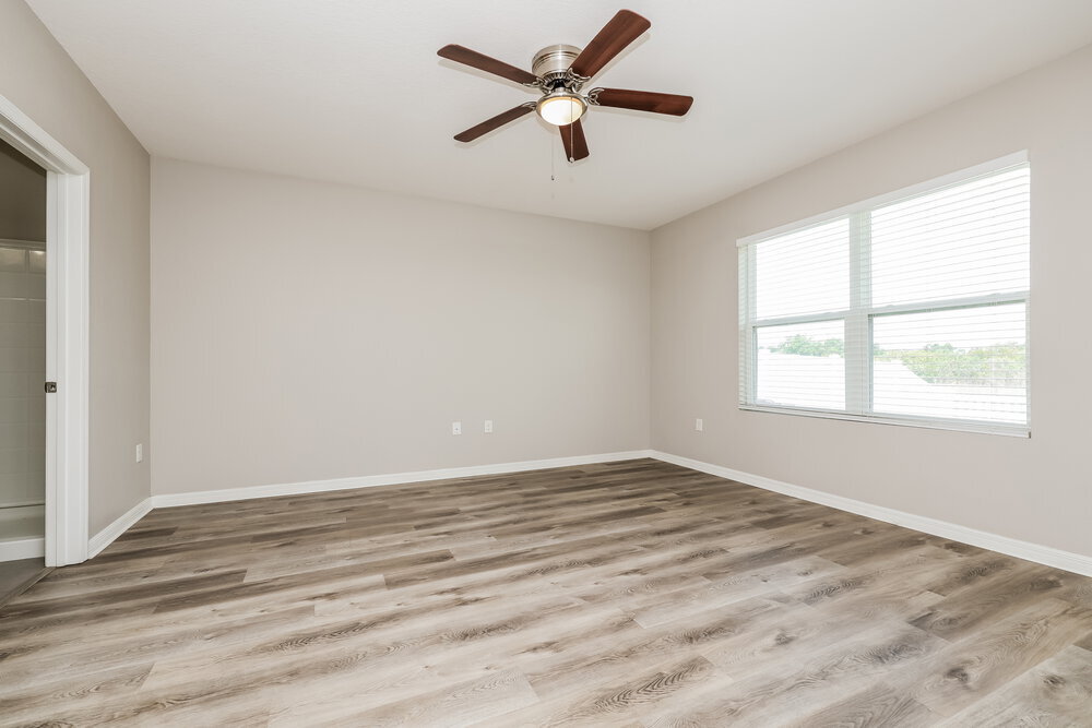 Building Photo - 10540 Whispering Hammock Dr