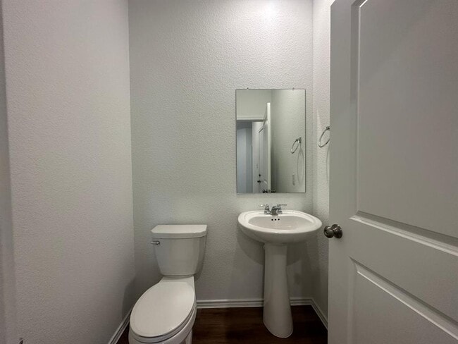 Building Photo - 228 Jeffers