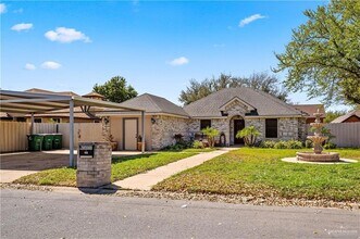 Building Photo - 307 Silverado Dr E