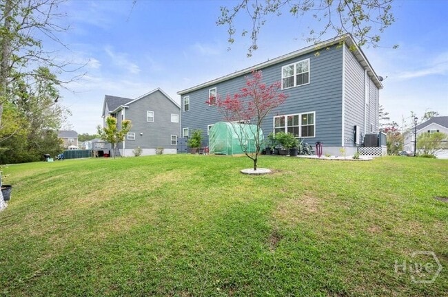 Building Photo - 360 Waverly Ln