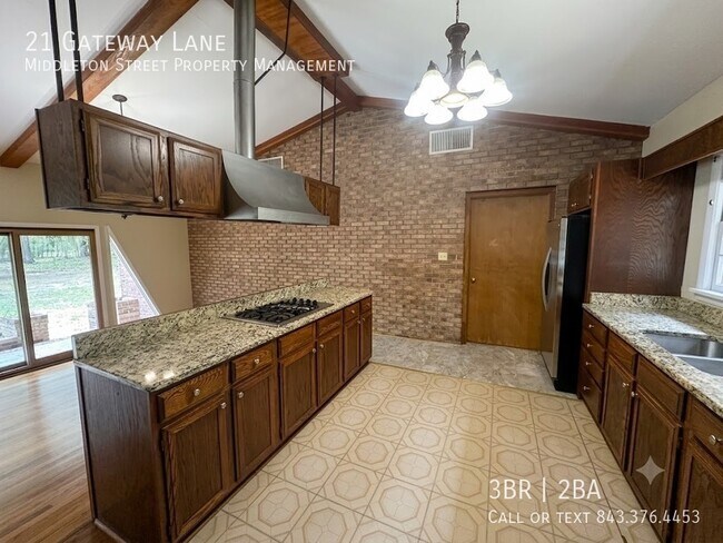 Building Photo - 21 Gateway Ln