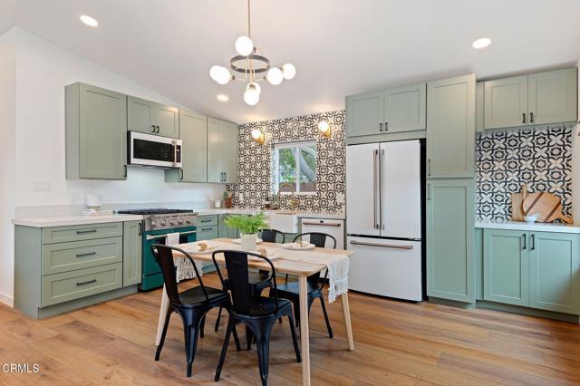 Building Photo - 114 S Santa Rosa St