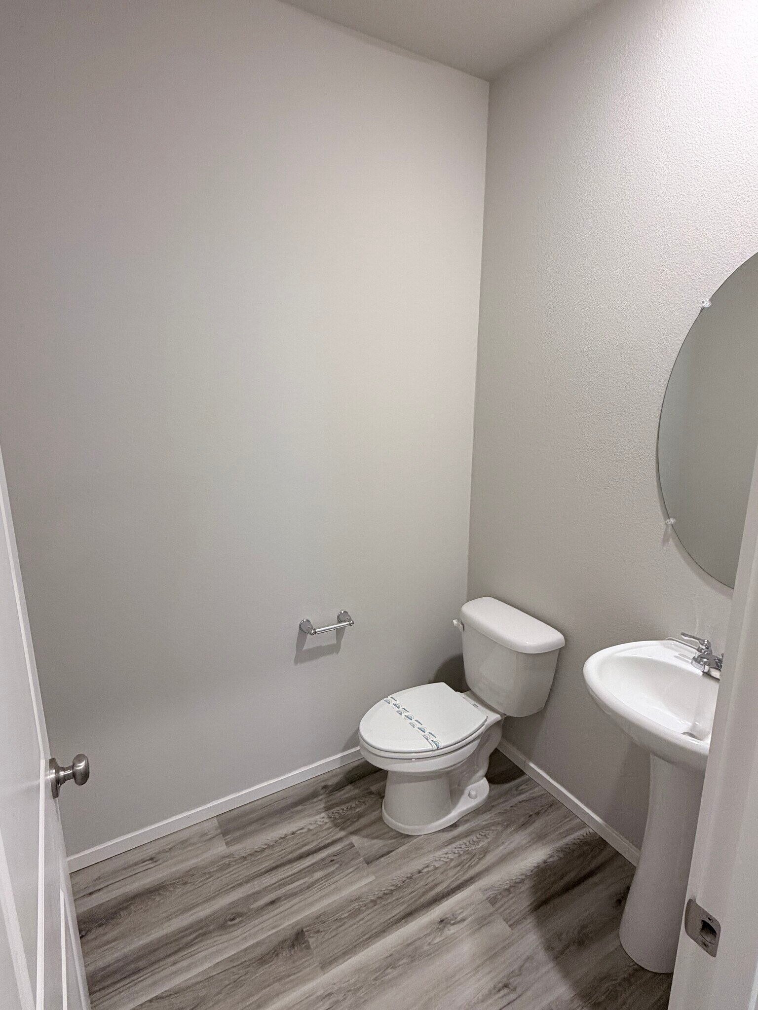 Building Photo - 9452 N Chestnut Ct