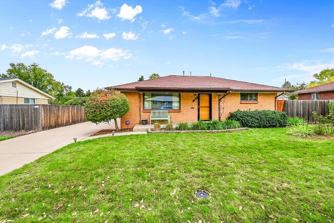 Building Photo - $3,095.00 - 3 Bedrooms, 2 Bathrooms Single Family Home in Arvada with Cozy Fireplace!