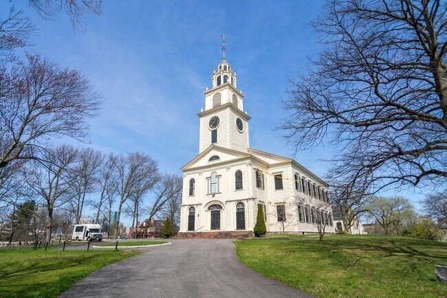 Building Photo - 14 John Eliot Sq