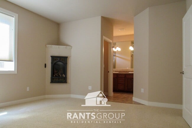Building Photo - Spacious Single-Family Home in Olympia’s I...