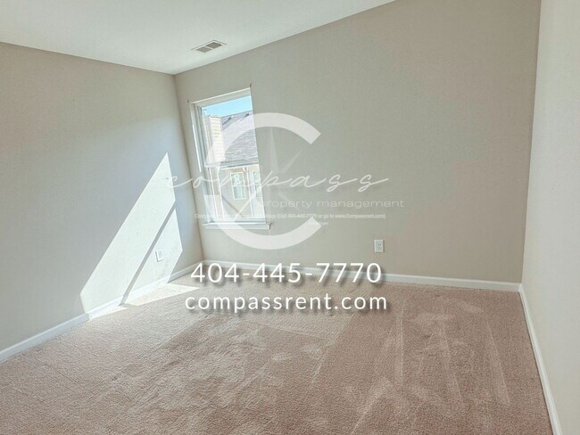 Building Photo - 212 Lyndon Wy NW