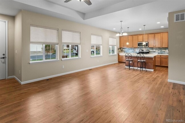 Building Photo - 10771 N Montane Dr