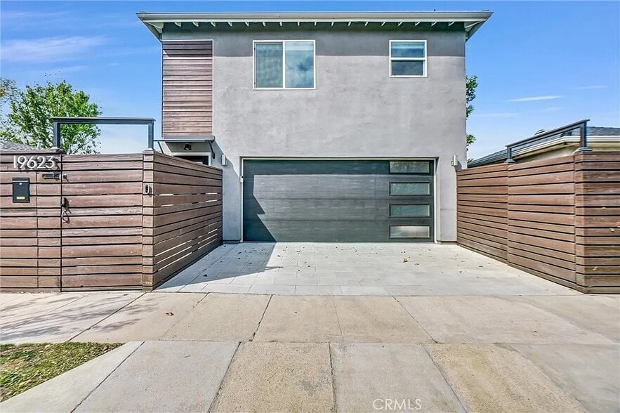 Building Photo - 19623 Hartland St
