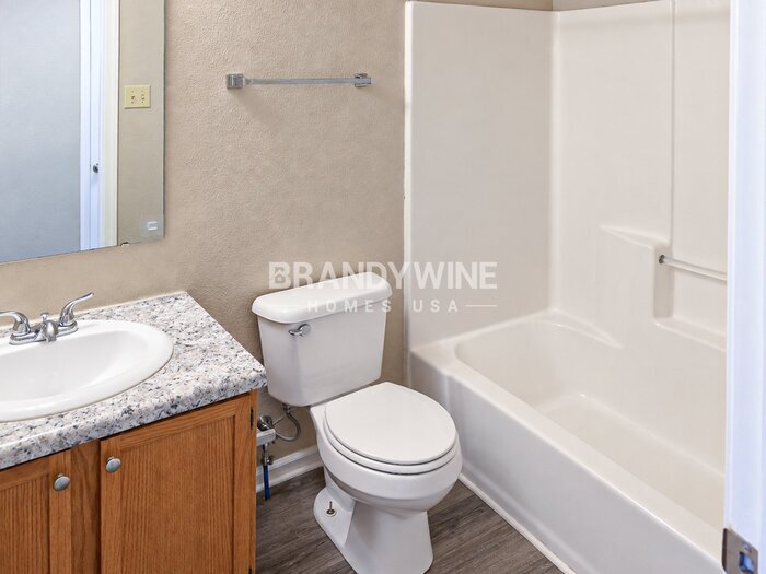 Building Photo - 4485 Redcliff N Ln