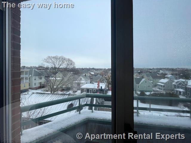 Building Photo - 175 Beacon St