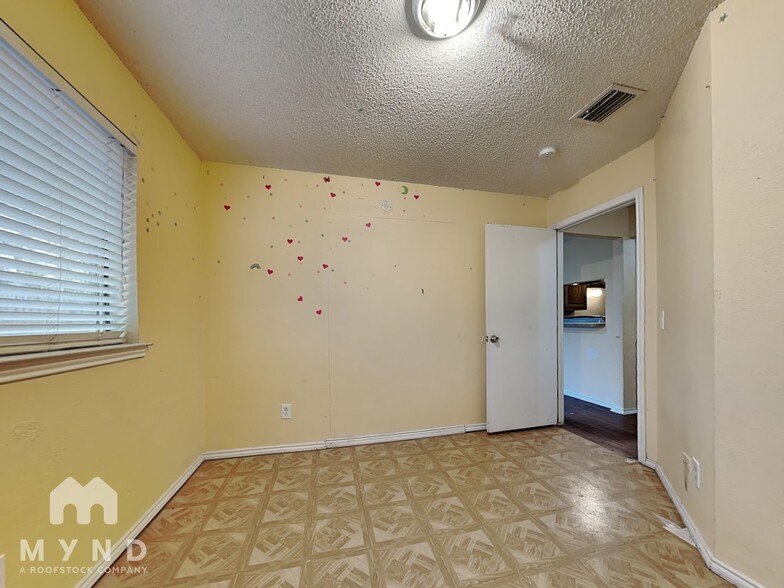 Building Photo - 11809 Garden Terrace Dr